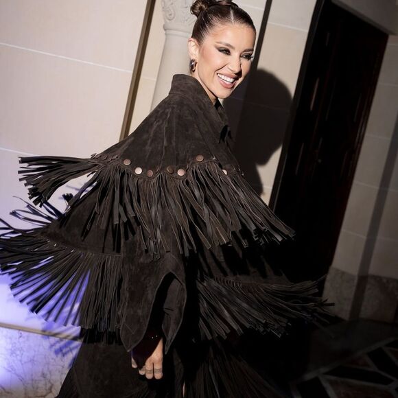 Lorena Saravia H&M Fringed Suede Cape Jacket ONE SIZE - Picture 11 of 15